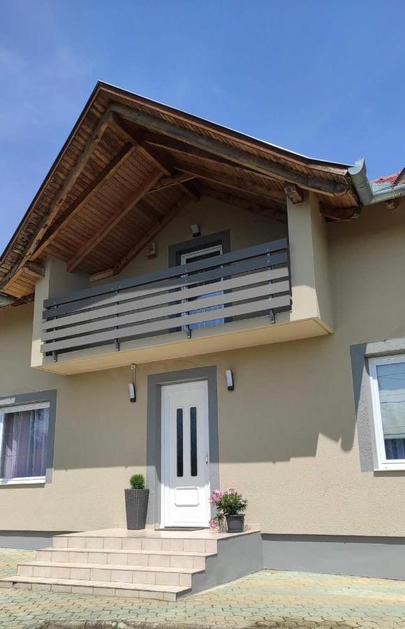 Silence Apartmanhaz زلاكاروس المظهر الخارجي الصورة
